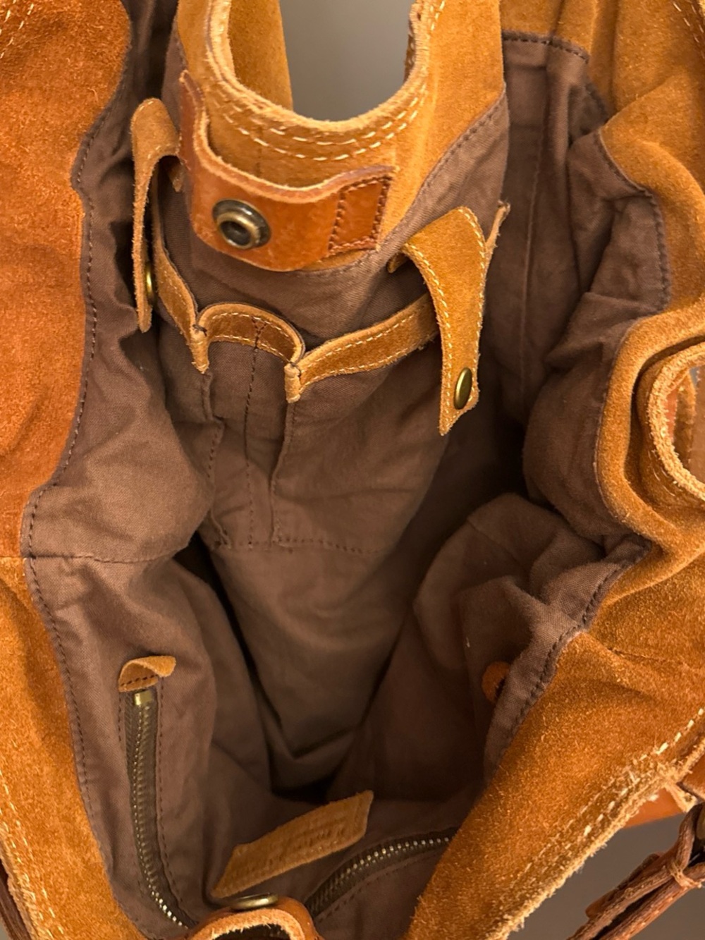 Lucky Brand Tan Suede Shoulder Bag with Leather Trim - Picture 4 of 8